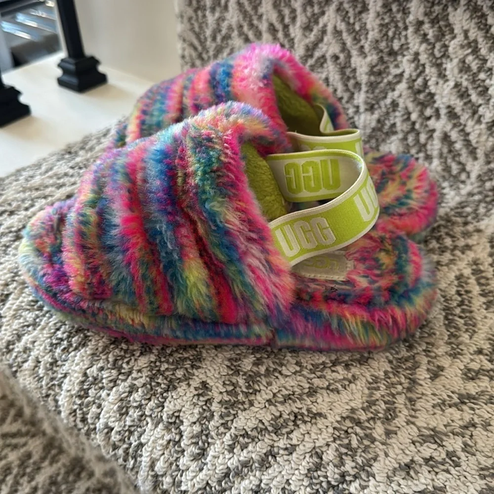 Girls Ugg Slippers.  Bright colors! Good used condition! Girls size 13.